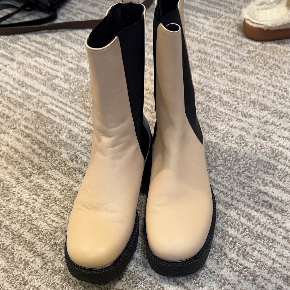STAUD Cream and Black waterproof  boots- sz 8